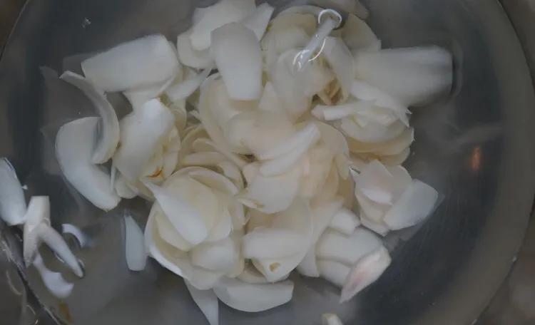 建议中老年别太节俭多吃这五种菜,老年人多吃五种高蛋白食物