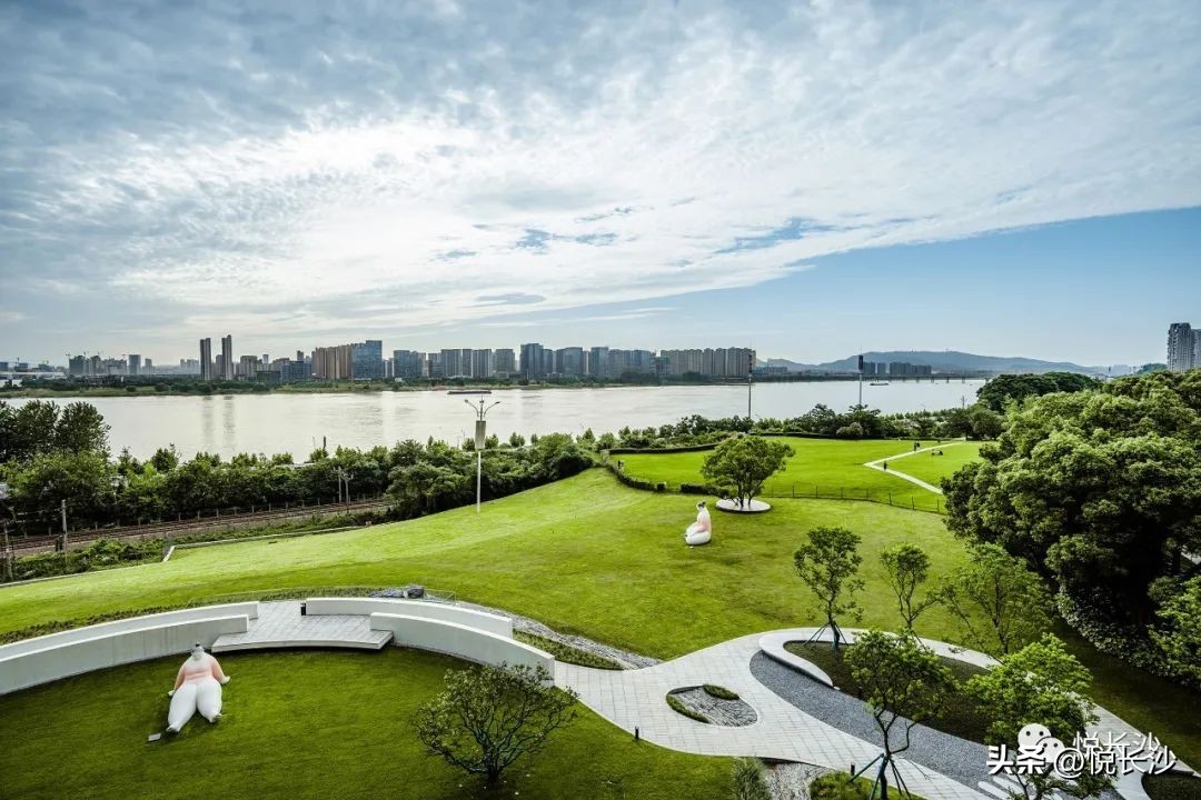 过千万的艺术酒店大平层卖成爆款，凭什么在这个宝藏豪宅里！