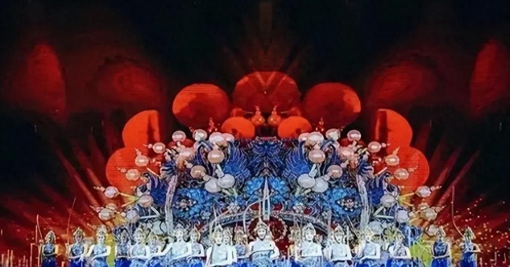 许家印歌舞团队演员照片,许家印歌舞团队演员状况