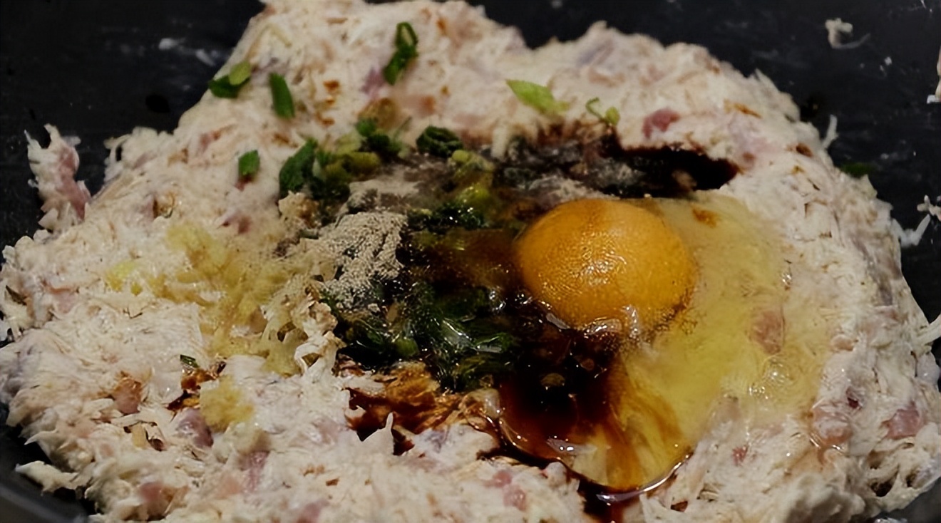 丸子简单易学五种做法,给大家介绍几款家常的丸子做法