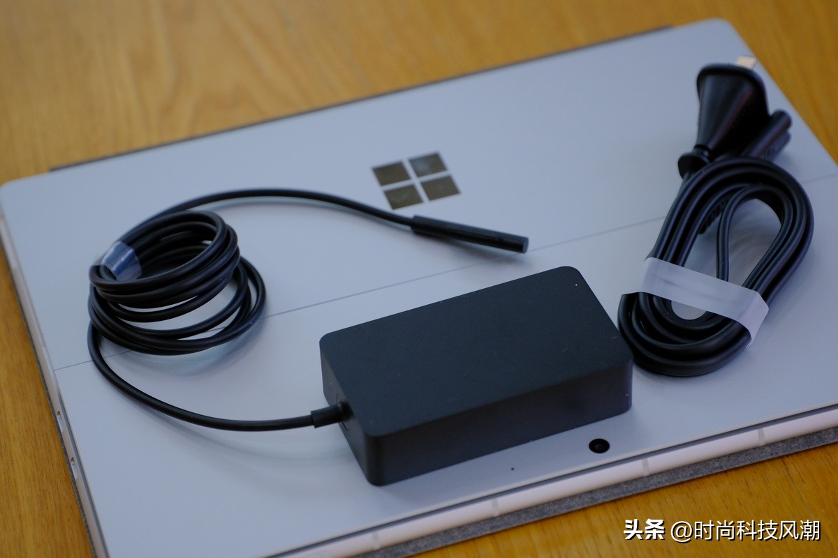 surfacepro9sq35g评测,surfacepro9对比笔记本电脑