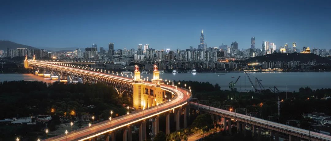 以城相见南京,以诚相见心诚则灵