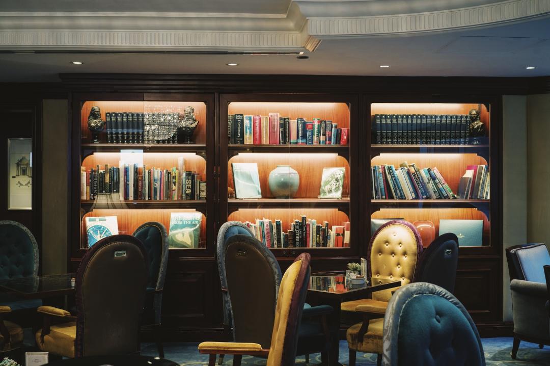 很老派、很雍容、很科技、很新潮，老钱风的“新酒店”