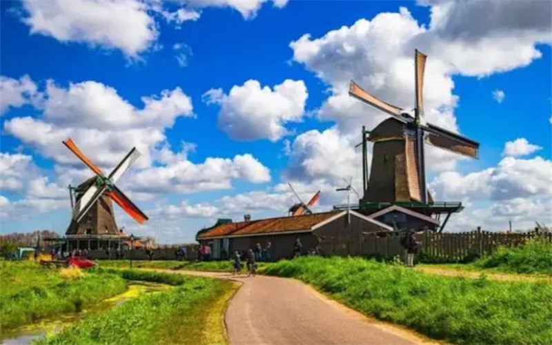 苏里南与荷兰的分手费,苏里南如今状况