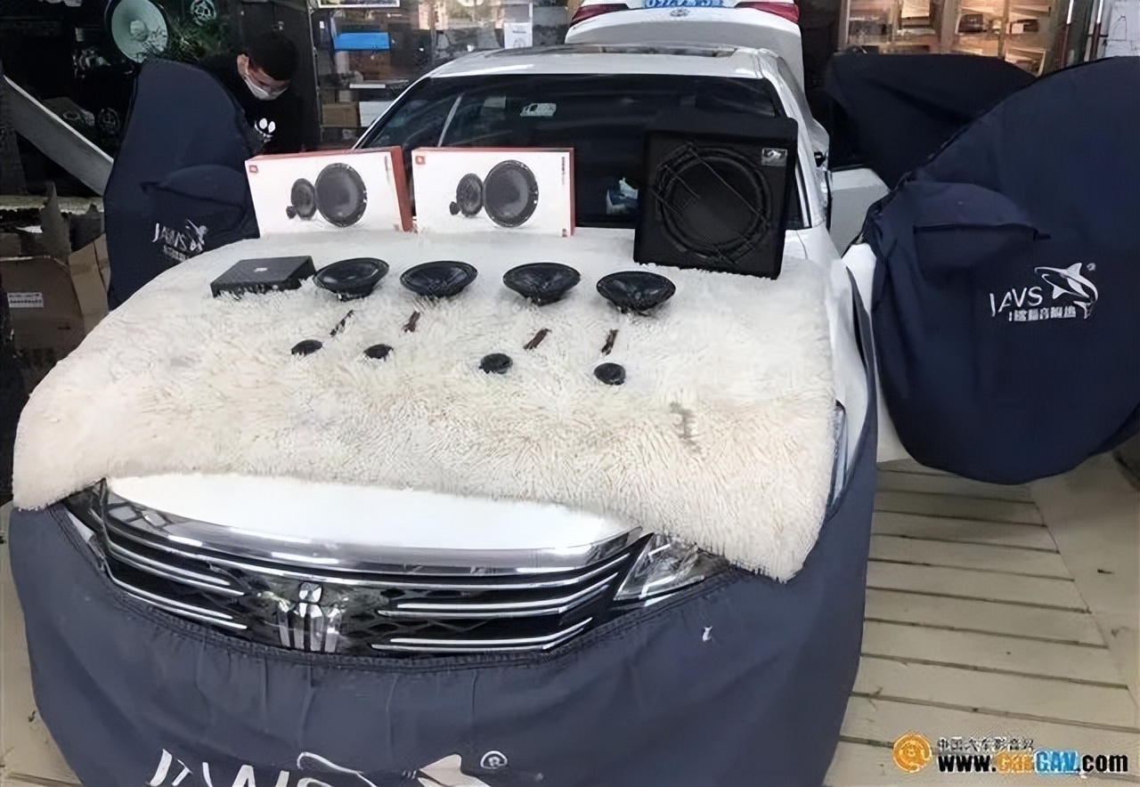 丰田皇冠哪个配置的音响最好,丰田汽车什么音响最好