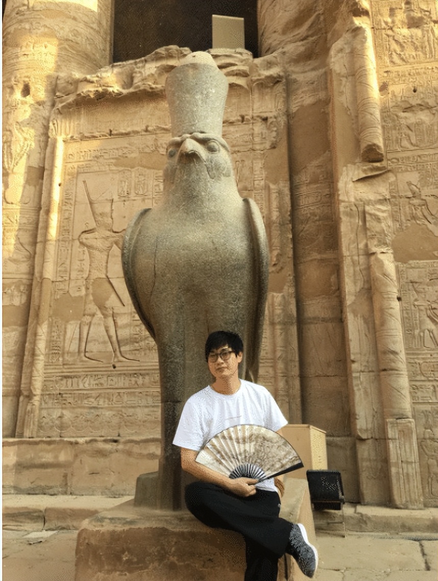 日本小伙独自努力,日本小伙在中国打工