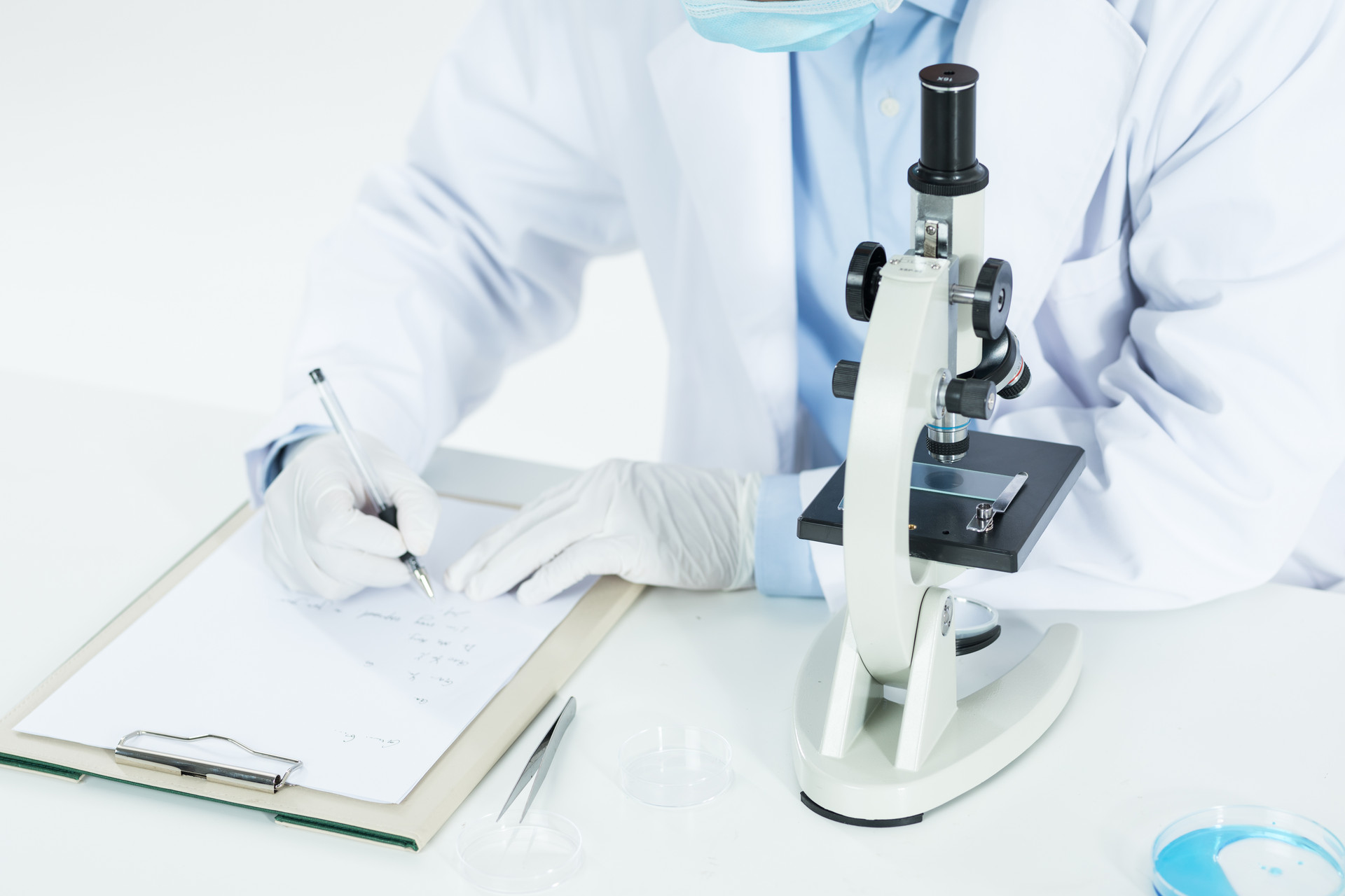 洛铂与卡铂顺铂价格,顺铂与卡铂哪个药效好