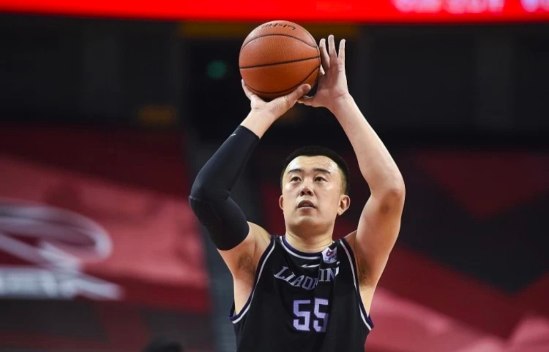 辽宁男篮热身赛赛程出炉，弗格PK山东三外援，大战深圳看点十足