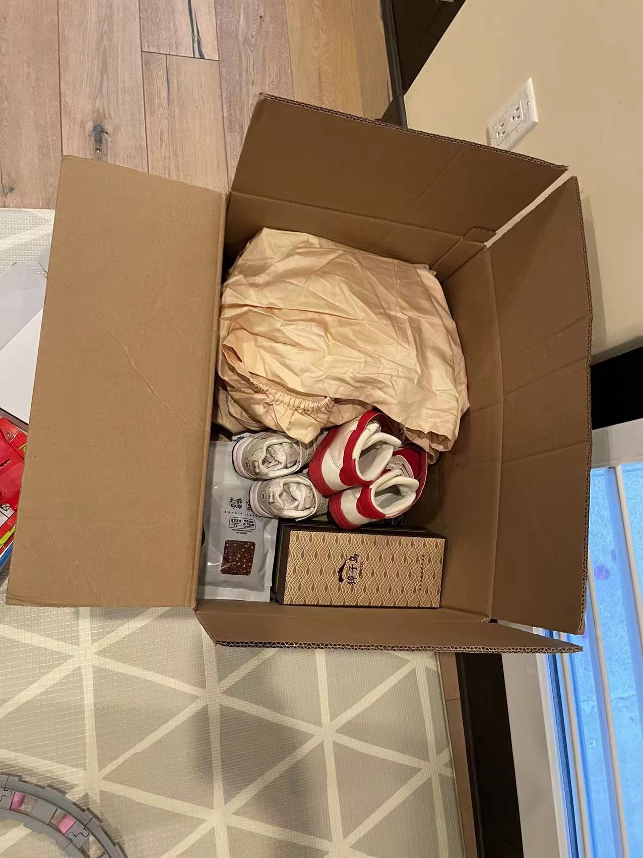 从澳洲寄包裹回国,中国到澳洲寄行李