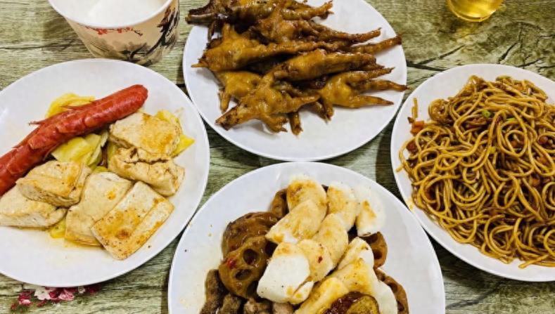 「美食城探秘」：朱一龙新片背后的隐藏美食！