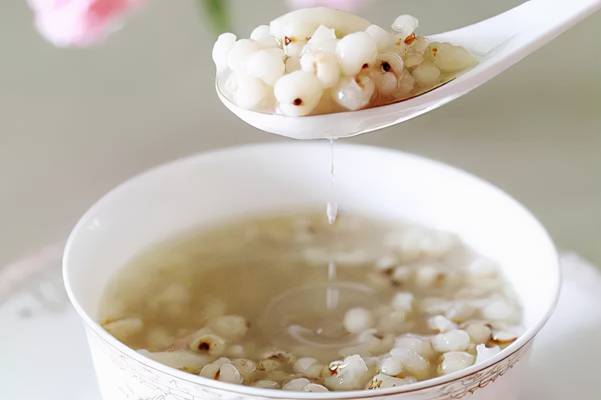 甲状腺结节痰湿型的治疗案例,爱长结节的人饮食注意点什么