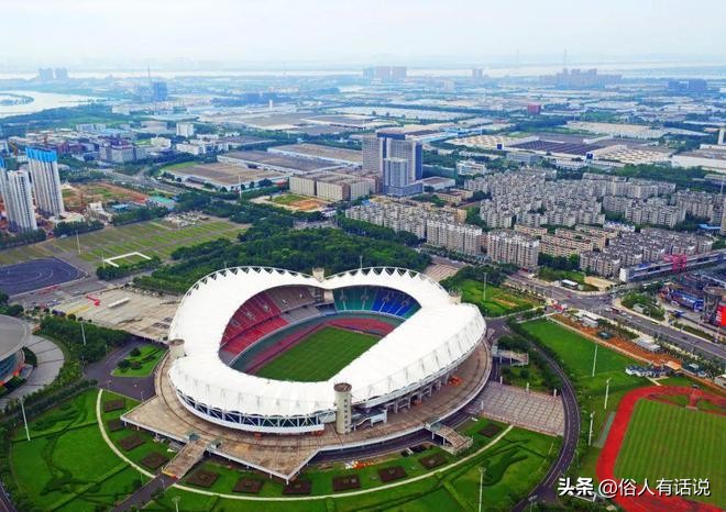 武汉专业足球场最新进展,武汉塔子湖足球场