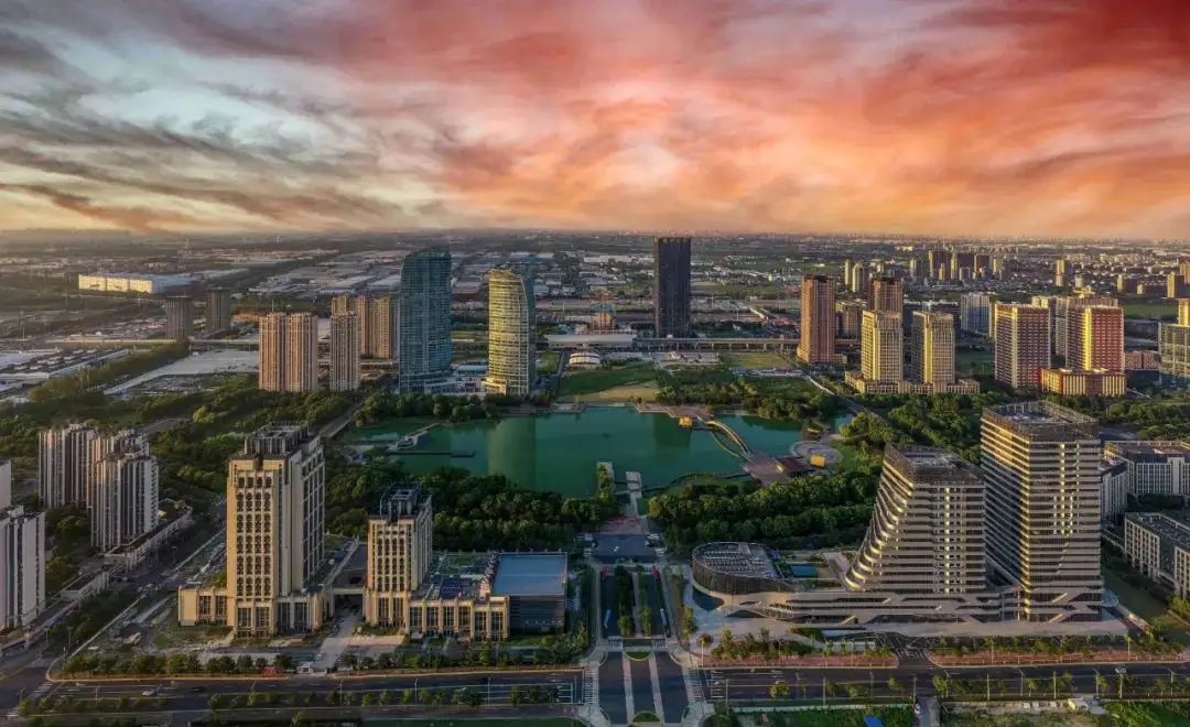 5年内三次升级，这座211万人口的县级市给久病的中国足球开出药方