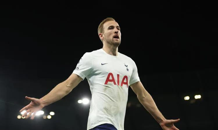 曼联转会凯恩最新信息,转会动态皇马签姆巴佩