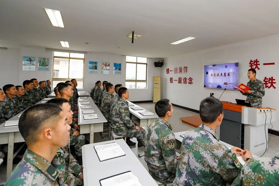 第71集团军某防空旅：搭好“文化台子”，让官兵走进去、乐起来！