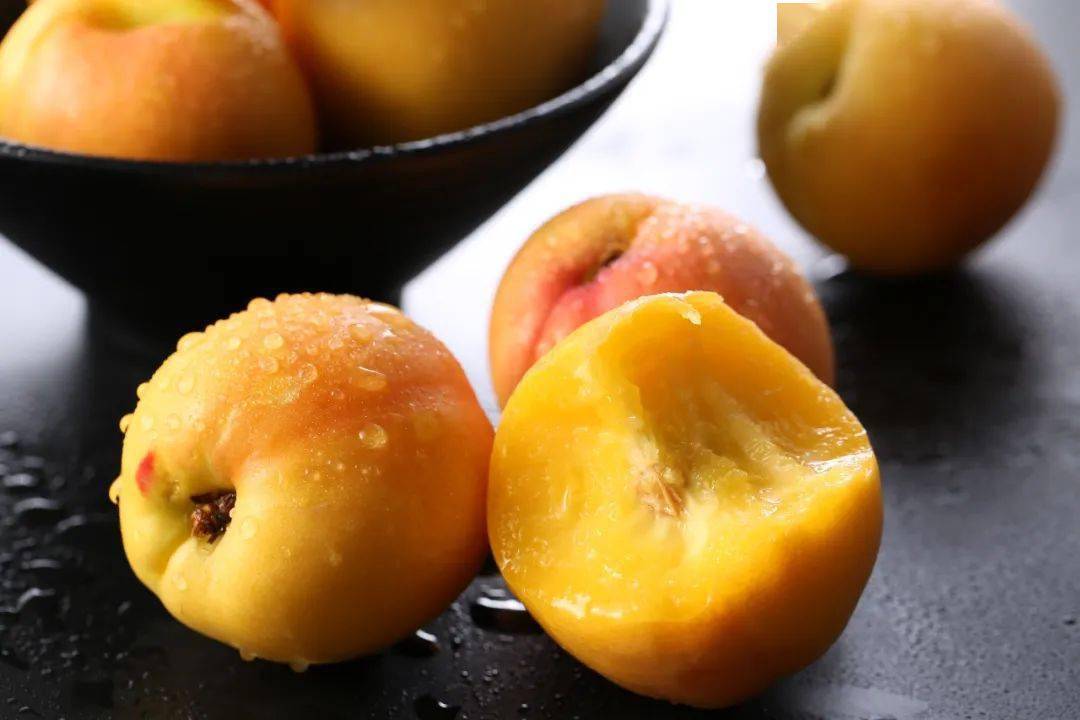 张宗海，*养包**情人的三个标准：大学生、长的漂亮、还得是处女