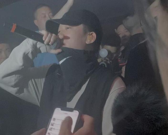 惨遭淘汰却爆红的歌手,当年红极一时却又被雪藏的歌手