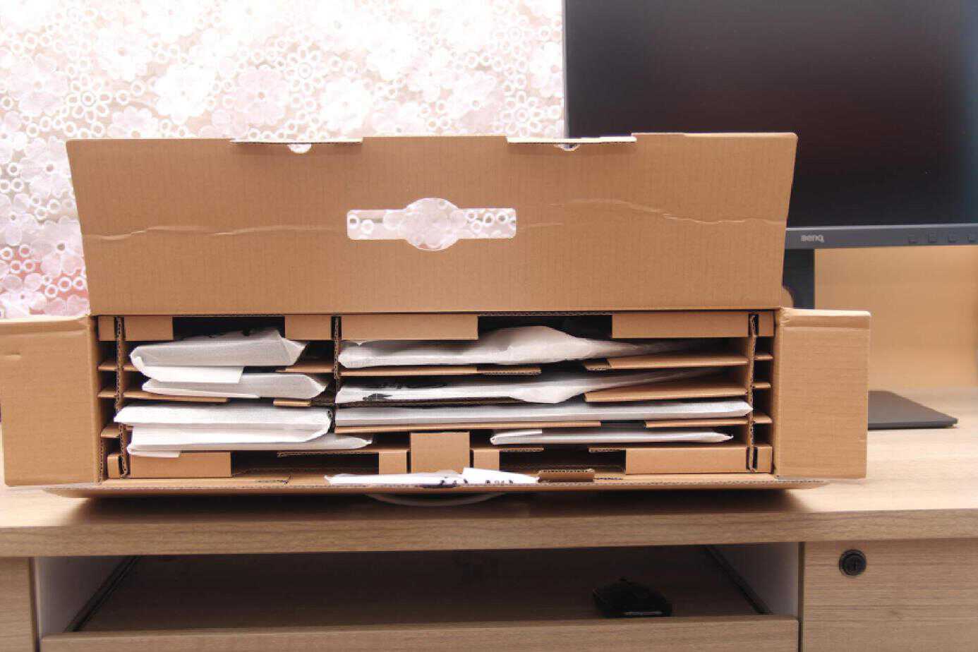 sw240显示器24英寸,sw240显示器价格走向