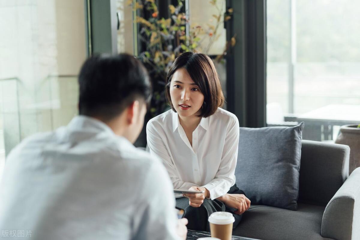 对方半天不回复怎么高情商回消息,对方长时间不回消息你怎么回