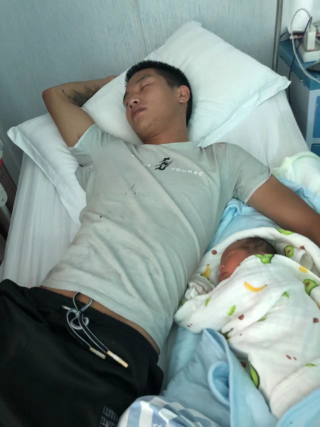 贵州农村小伙娶了个漂亮老婆,贵州农村小伙娶外国媳妇视频