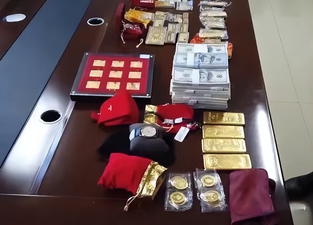 奢侈品与我们平民的生活,奢侈品背后的生活你能过得起吗