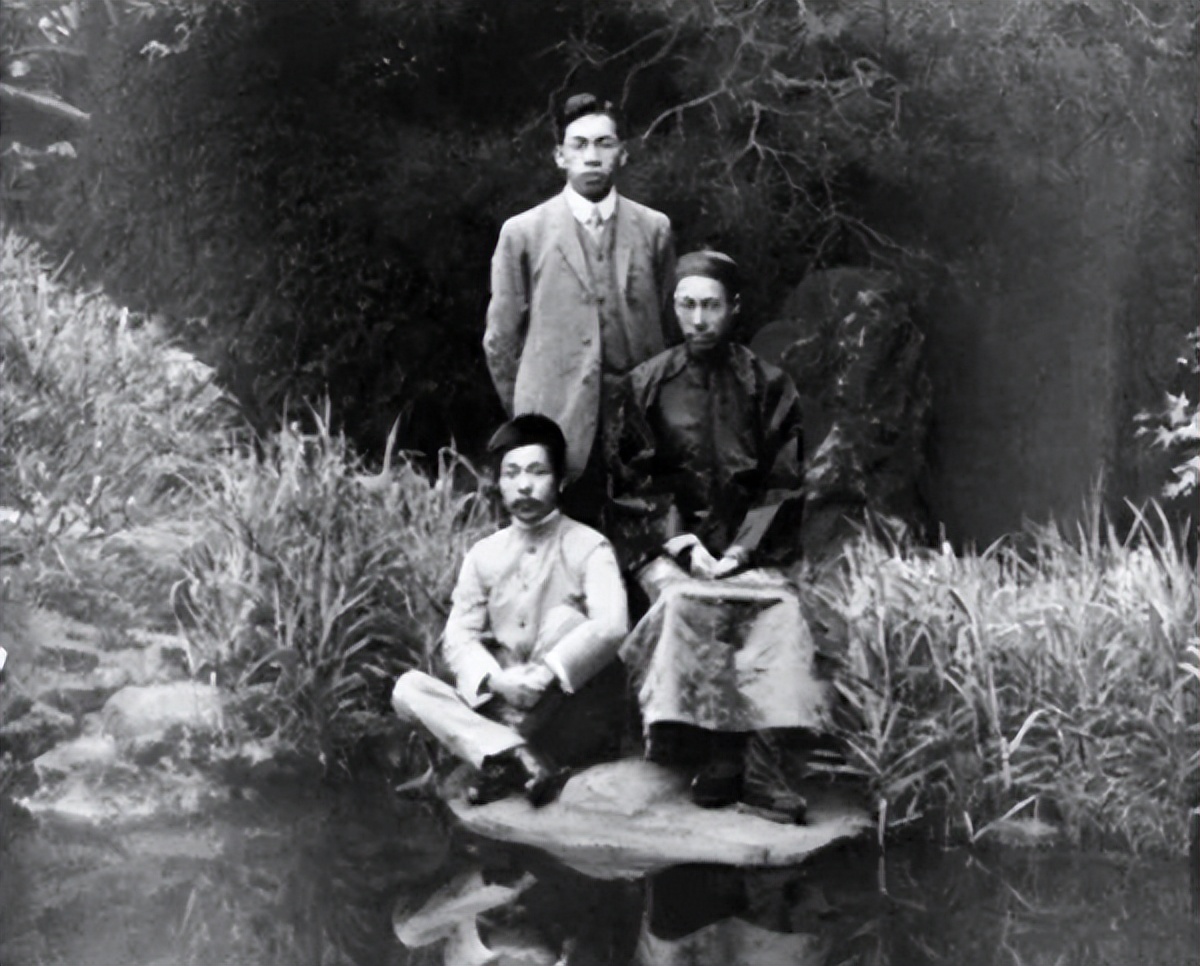 鲁迅的玩伴闰土有多惨,鲁迅玩伴闰土57岁病逝留下5子