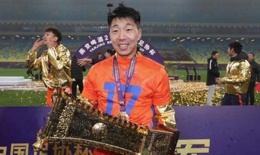 大瓜爆料多名球员涉赌，中国“小坎特”金敬道最令人惋惜