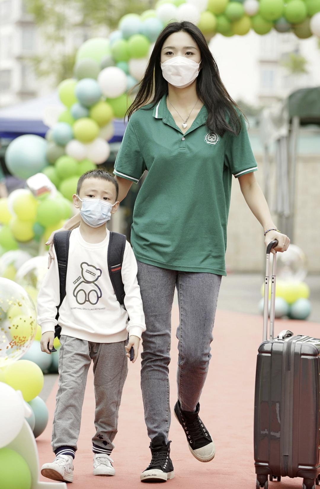 再见了，小盆友——9月19日成都家长成功“解除居家”……