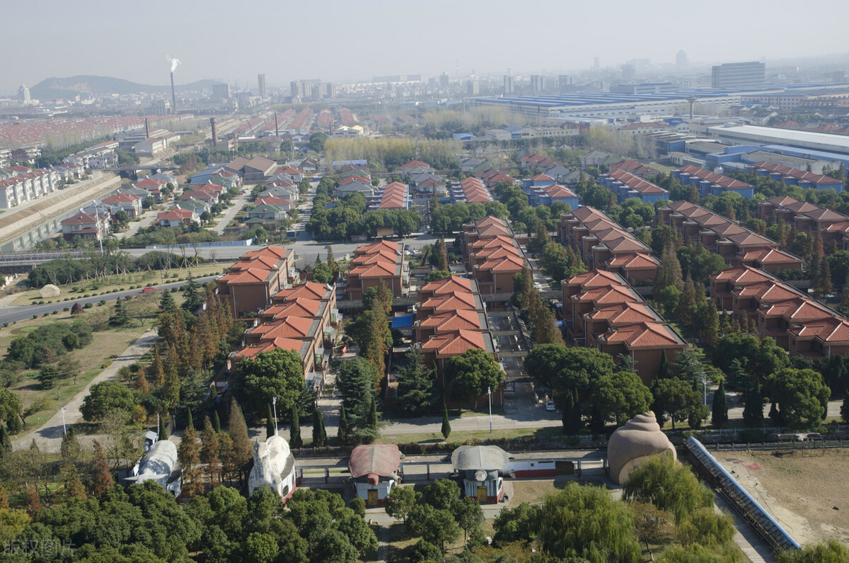 天下第一村负债20亿,380亿天下第一村为何销声匿迹