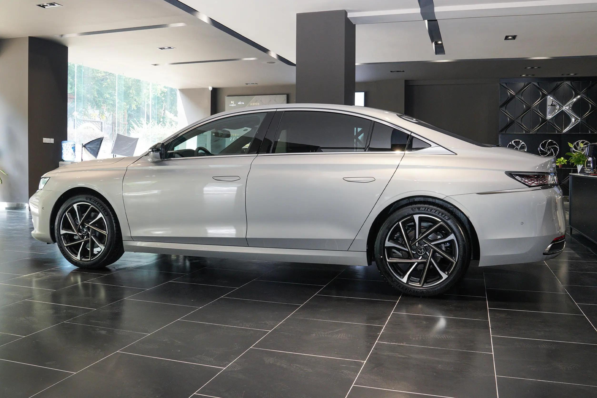 这两款b级车颜值高空间大,动力好操控好的豪华品牌b级车