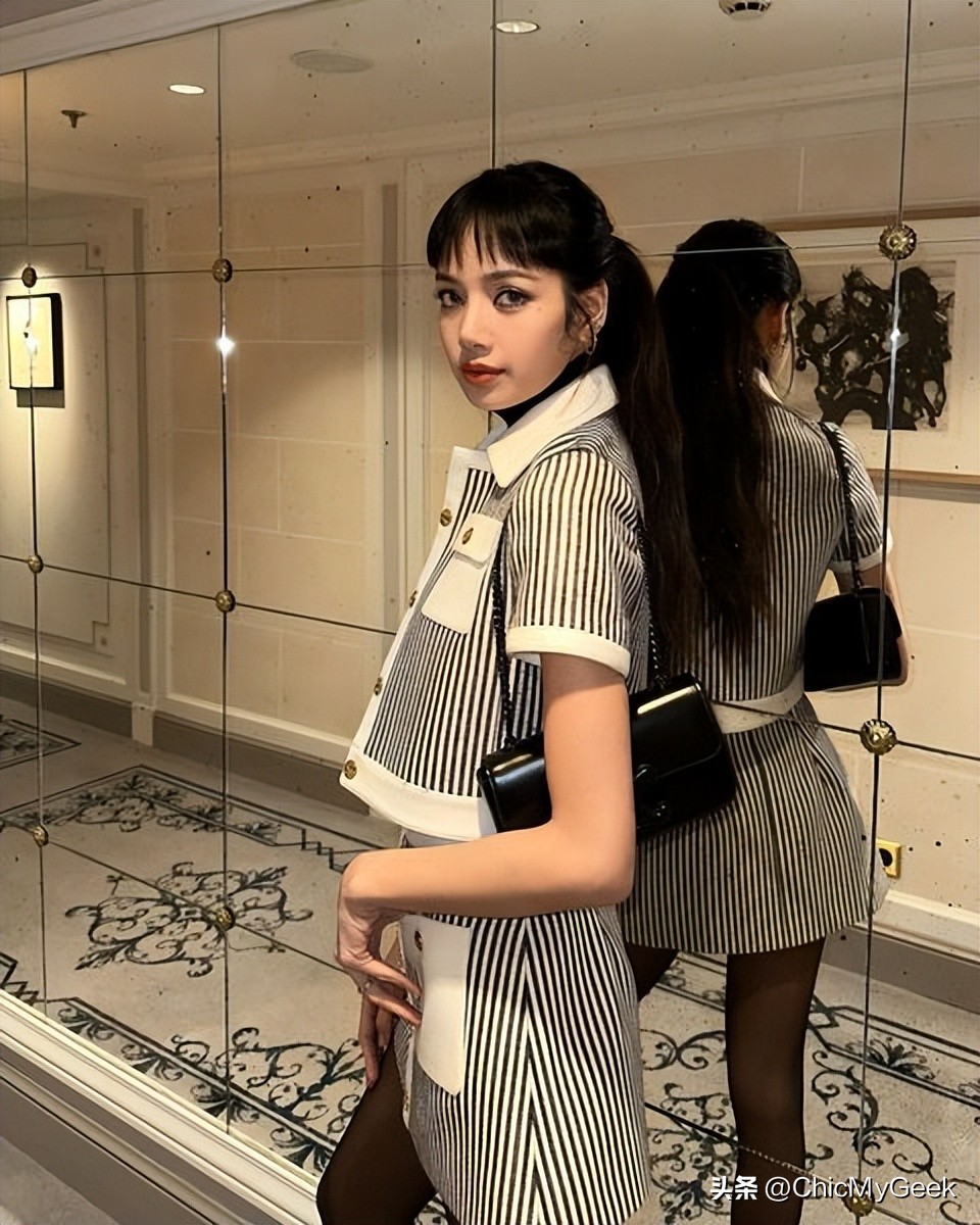 lisa被吓到的反应,lisa被吓到反应合集