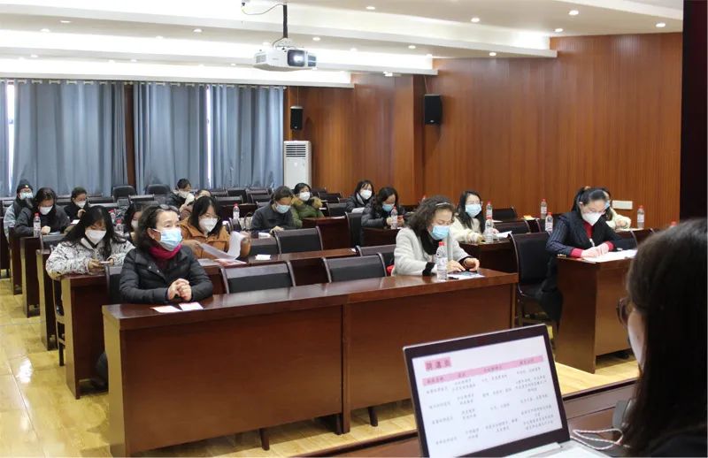 黔南州总工会举办“关爱女性·守护健康”专题知识讲座