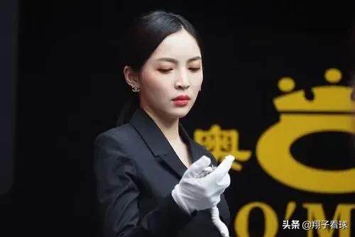 最美裁判王钟瑶旗袍,最美裁判王钟瑶