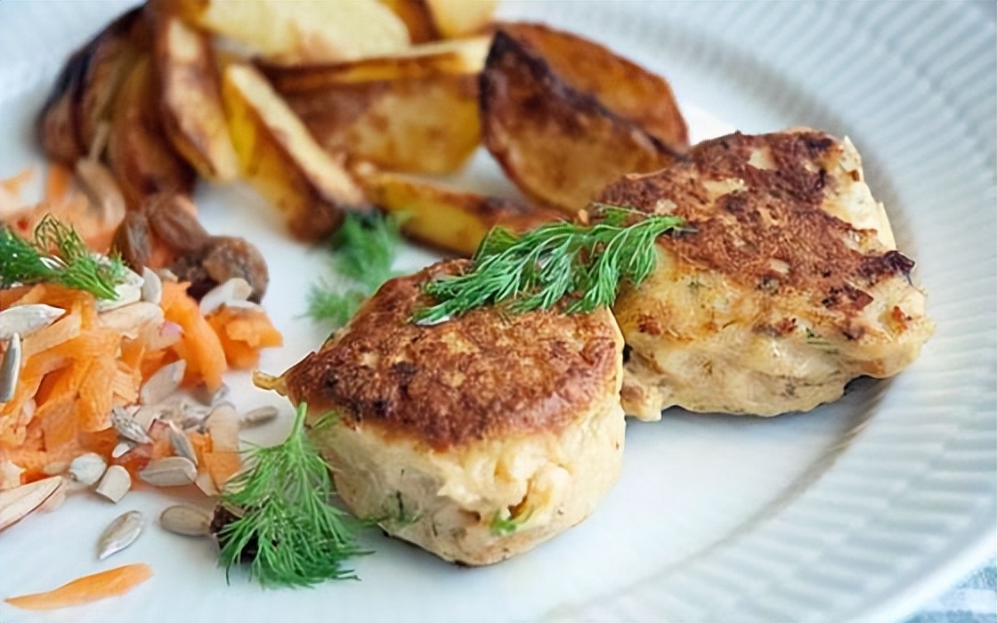 丹麦人月入多少,丹麦人生活很奢侈吗