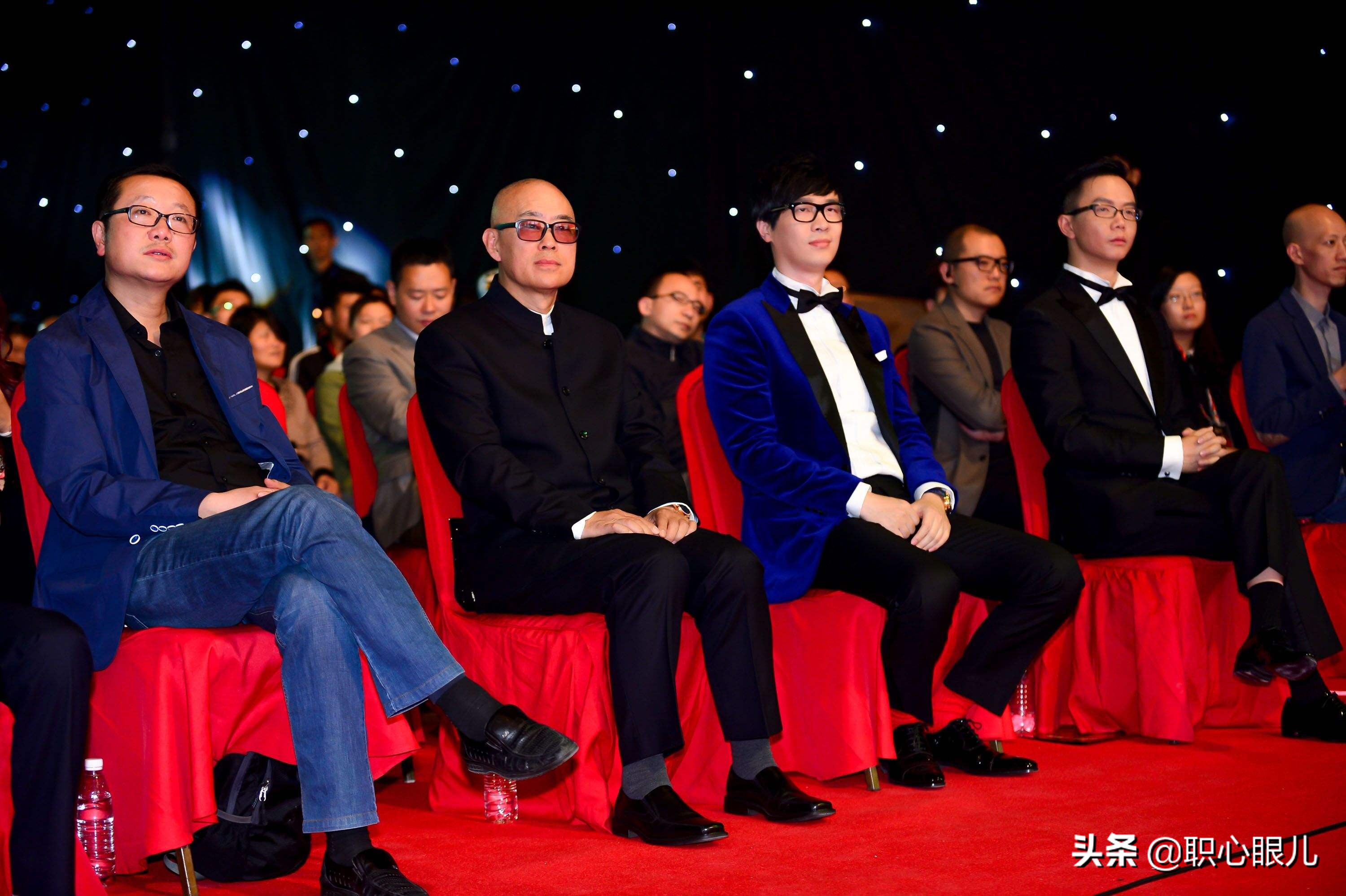 从宅男到首富：下过岗、摆过摊的唐家三少，凭啥在家就能年入过亿