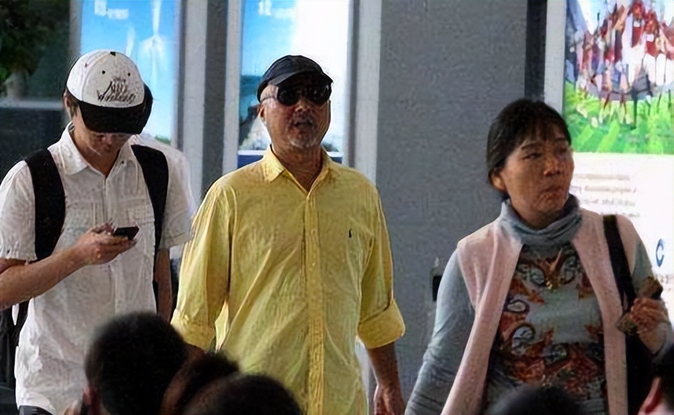 私生活混乱、卖假货、深陷“丑闻”，这4位“老戏骨”晚节不保？