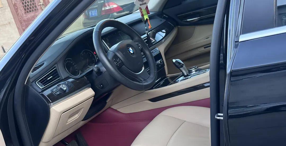 老款宝马730改新款全过程,12年40万公里宝马730翻新