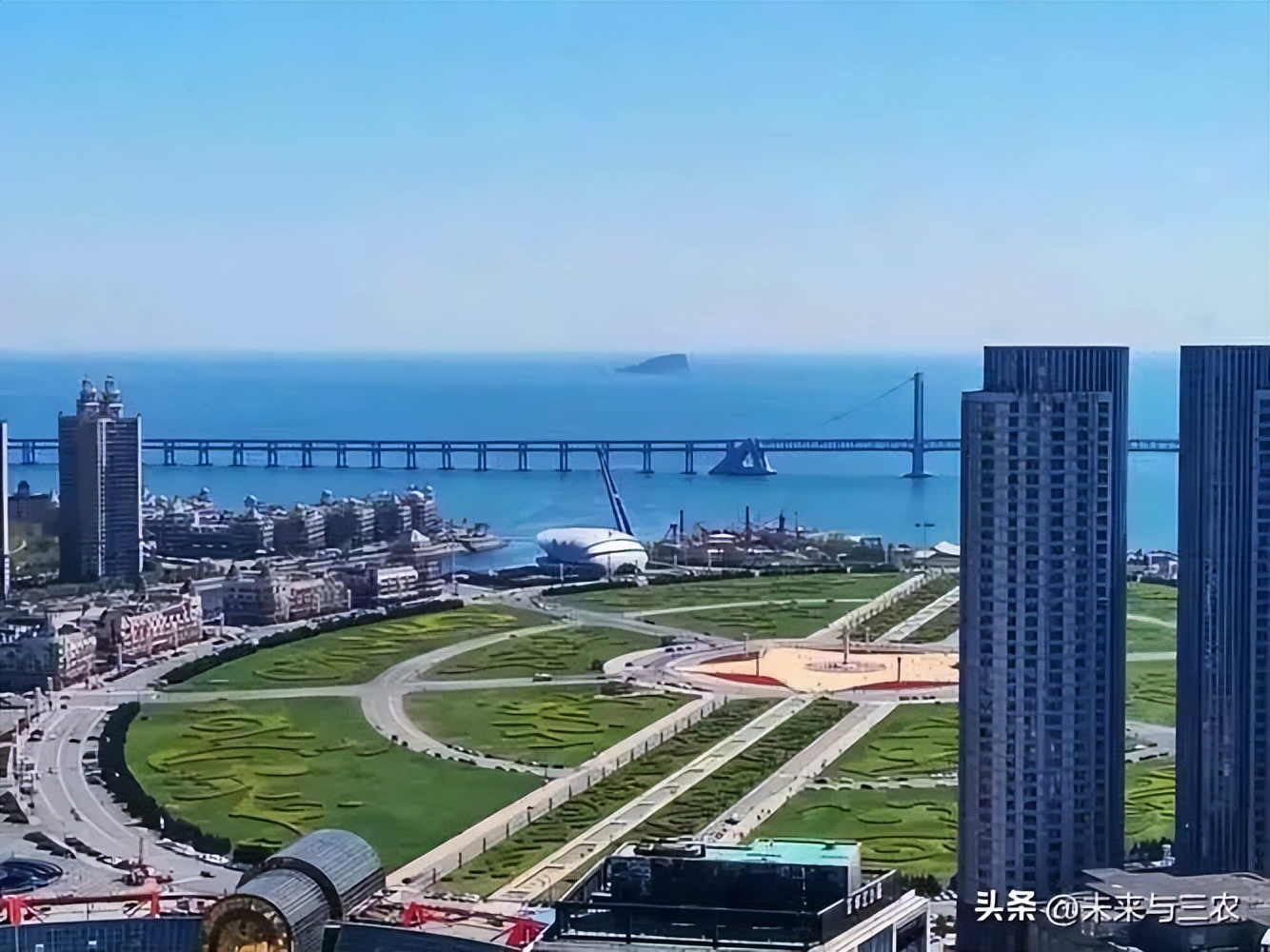 大连百年城的发展历程,大连一个领先全国三十年的城市