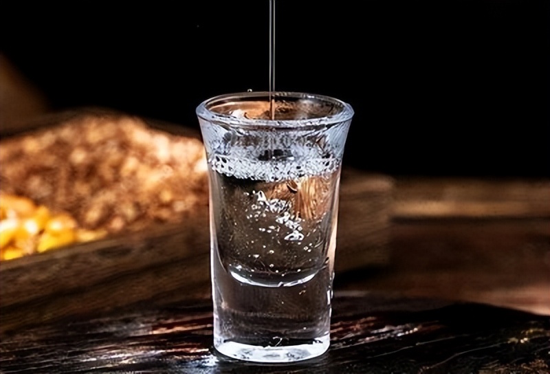 五粮液绵柔尖庄多少钱一瓶,五粮液绵柔尖庄酒价格225ml