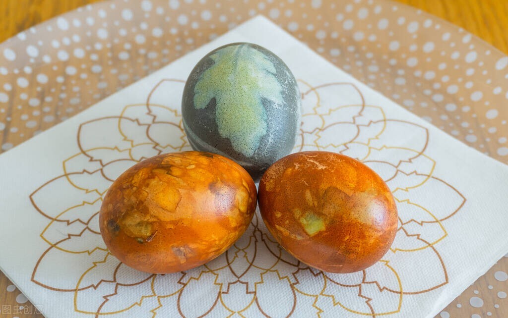 水洗鸡蛋为什么那么干净,用水洗鸡蛋的正确方法