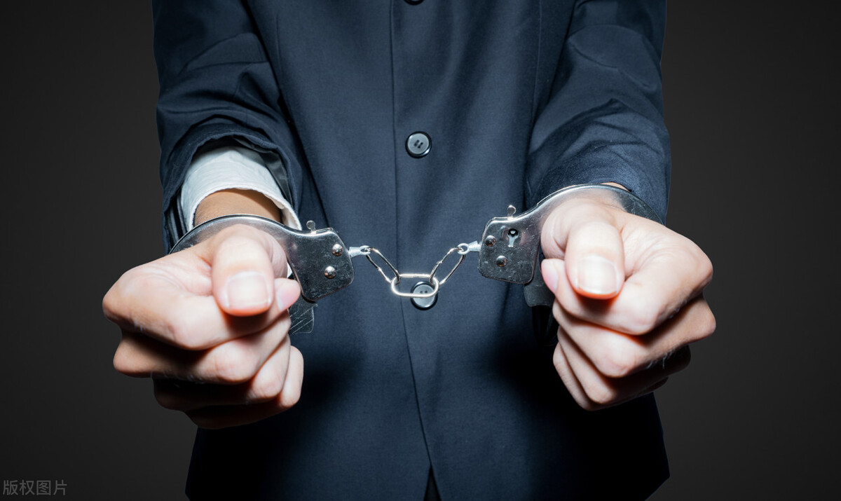 元气森林回应前高管被刑拘；乐华娱乐上市首日涨47.79％丨邦早报