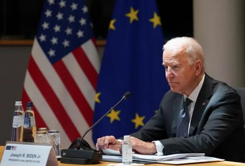 冯德莱恩宣布自我隔离欧盟委员会,冯德莱恩力挺以色列遭欧盟拆台