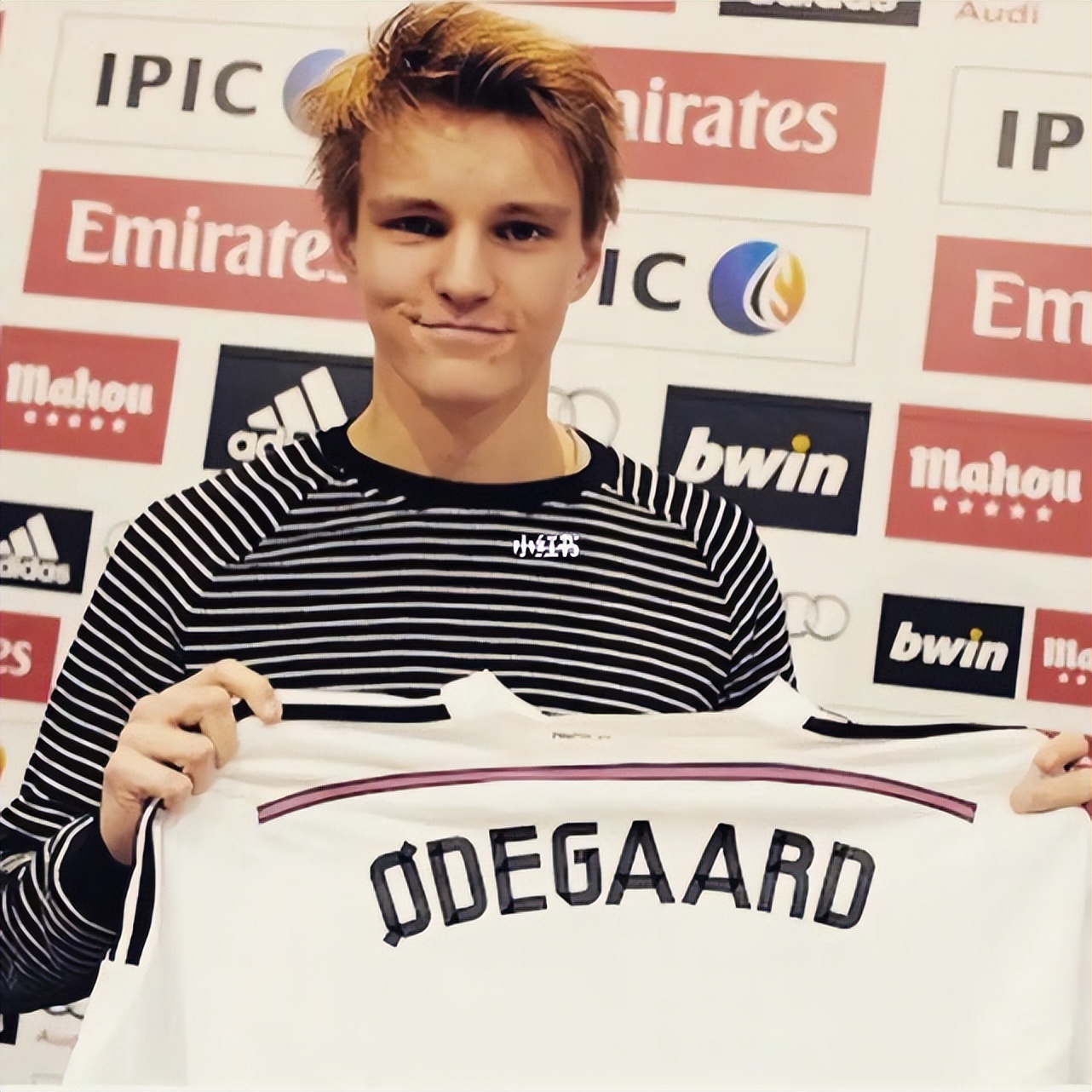 阿森纳冲击三冠王,皇马传奇阿森纳集锦