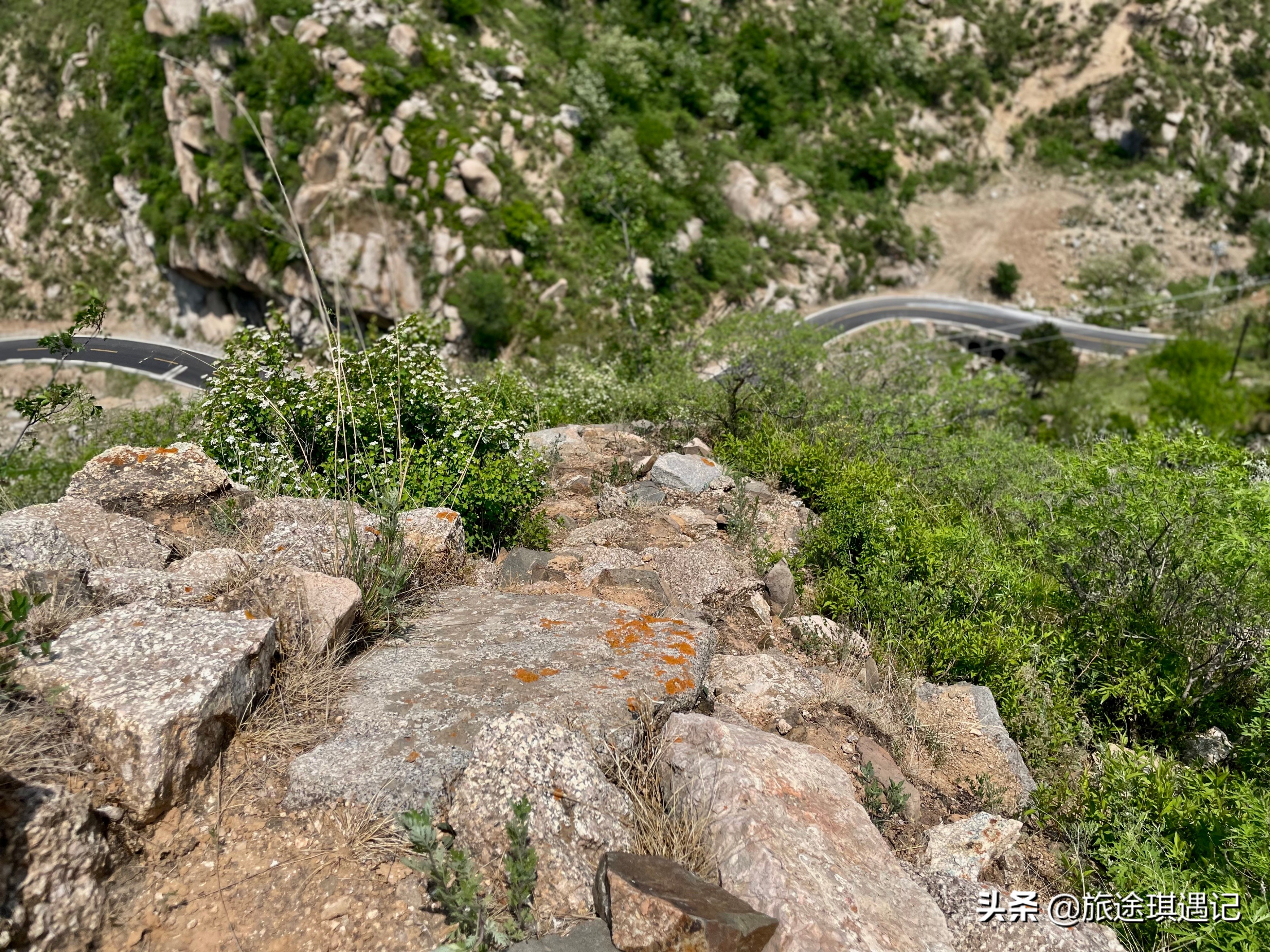 在保定也能感受边塞风情，十几个长城敌楼连成一片，让人大饱眼福