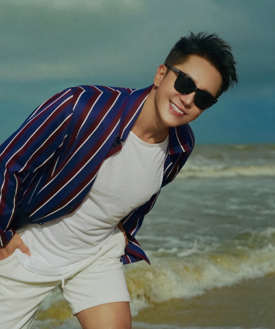 毛宁在90年代在乐坛什么地位,华语乐坛顶流毛宁