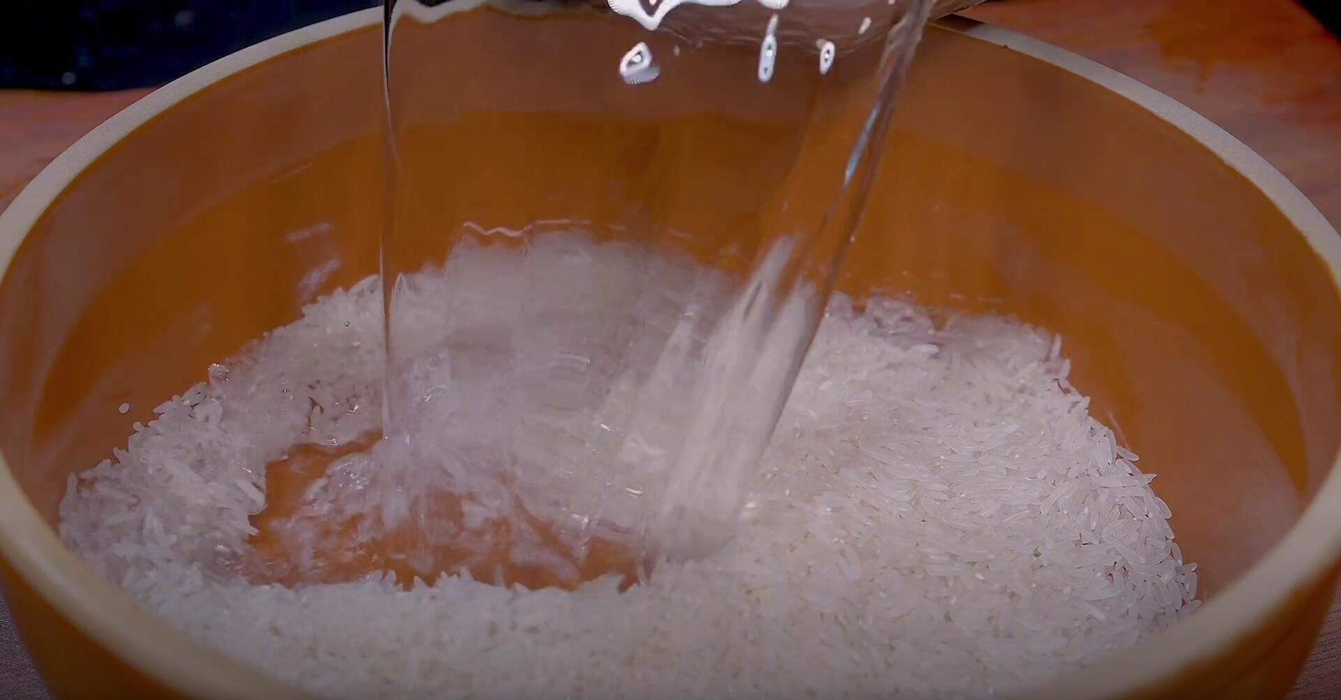 “安眠猛将”不是牛奶，每天坚持吃它，养心安神，人都显年轻了