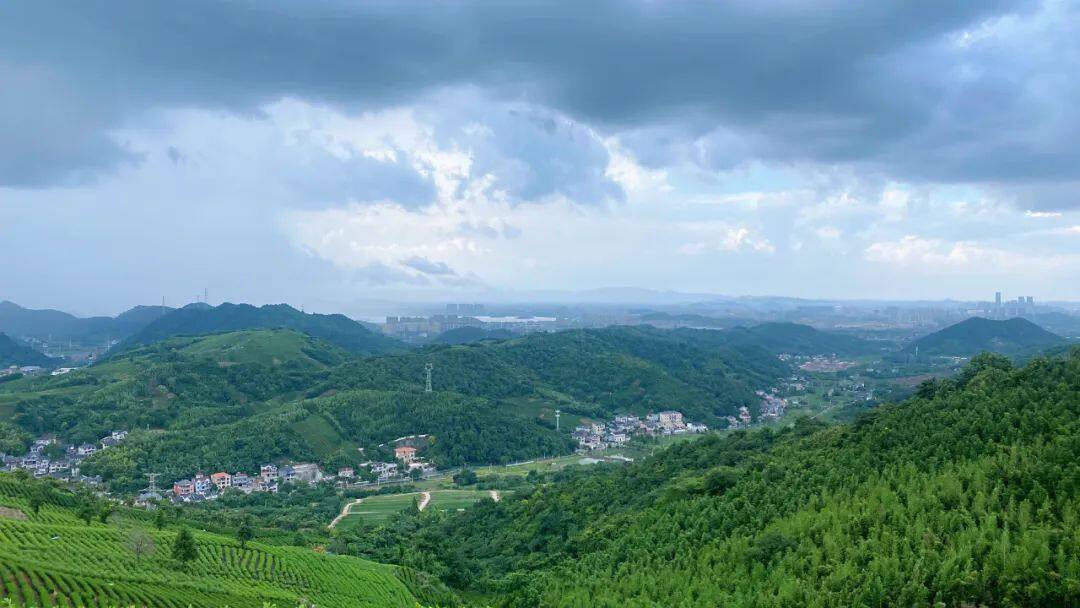 离杭州比较近的浙江城市,离杭州很近的市区