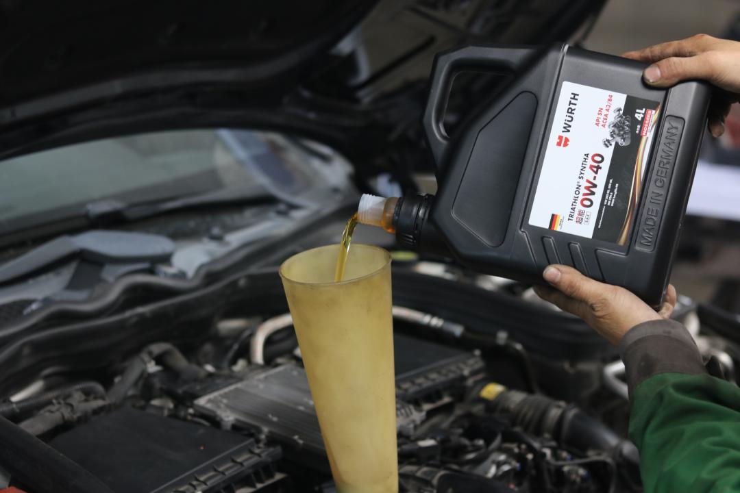 奔驰w212翻新改造全过程,奔驰w212老车翻新