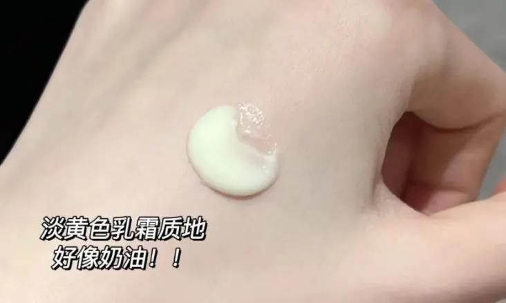 给你介绍一款平民又好用的护肤品,什么牌子的护肤品人气比较高