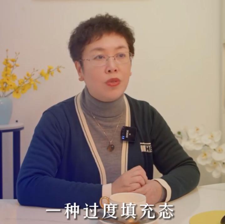 娱乐圈的明星为什么变化那么大,娱乐圈毫无预兆突然变脸的明星